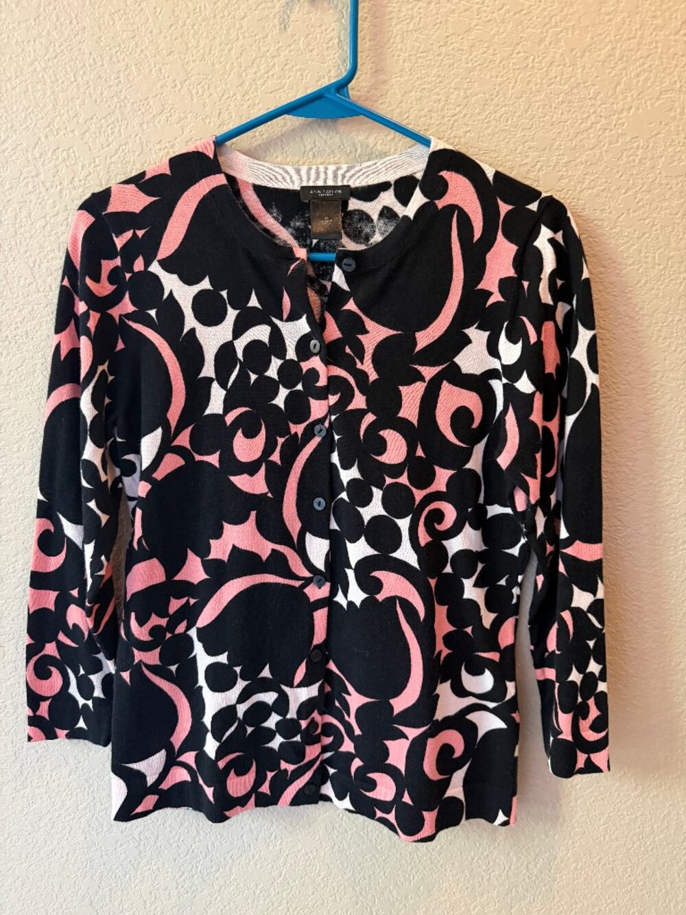 NWOT Ann Taylor Med MultiPrint Cardigan